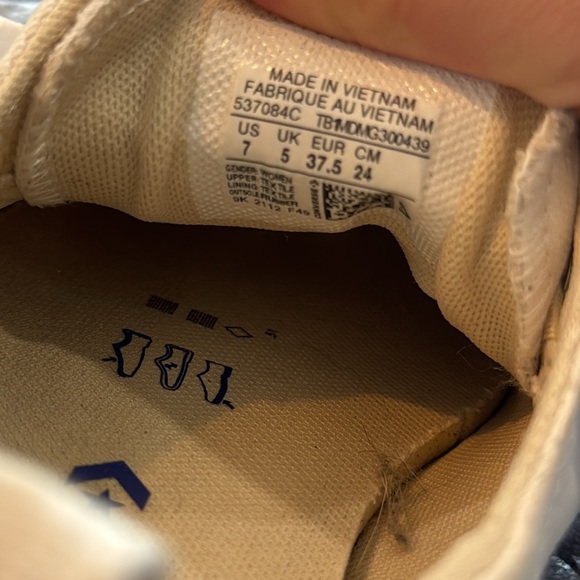 CONVERSE | White Women’s Shoe - Picture 8 of 8